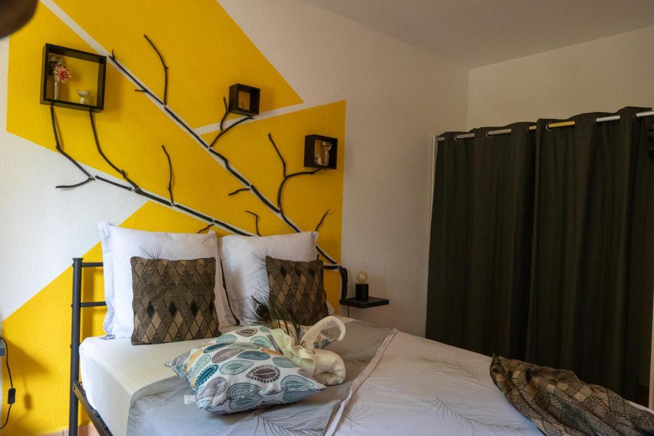 L'Ile Au Paon - Appartement T2 Avec Piscine Et Parking Лез-Абим Экстерьер фото